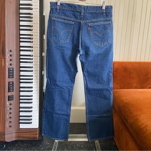 orange tabs levi’s medium wash